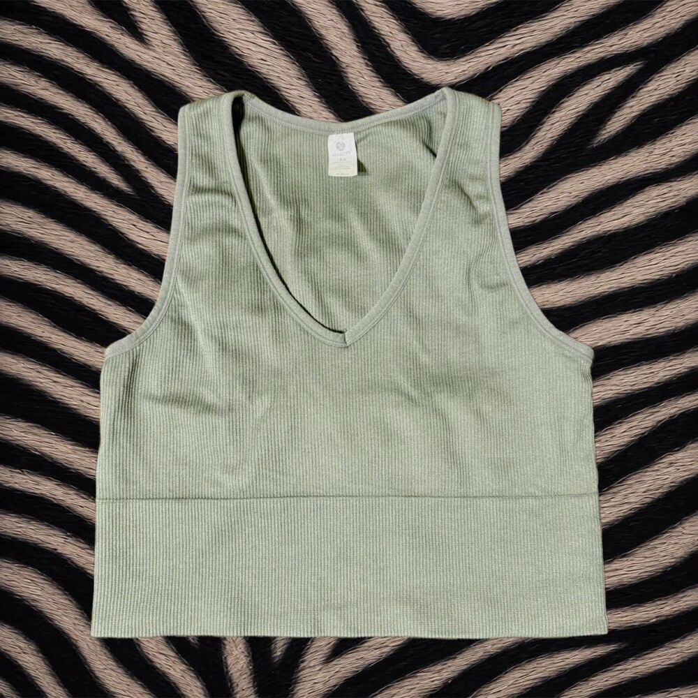 Velocity Ribbed V-Neck Crop Tank - Sage